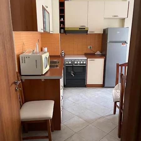 1bedroom In - Close To Scanderbeg Square Διαμέρισμα