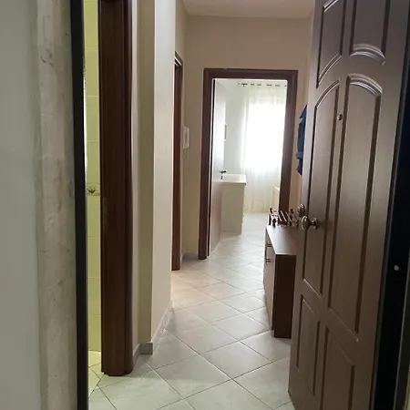Διαμέρισμα 1bedroom In - Close To Scanderbeg Square *
